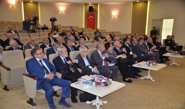 Kahramankazan&#039;da &quot;Turasan Bey ve Kahramankazan&#039;ın Tarihi Şahsiyetleri Sempozyumu&quot; düzenlendi