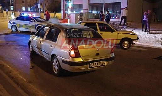 Karaman&#039;da akşam saatlerinde kaza zinciri