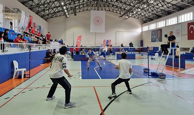 Karaman&#039;da Badminton heyecanı başladı