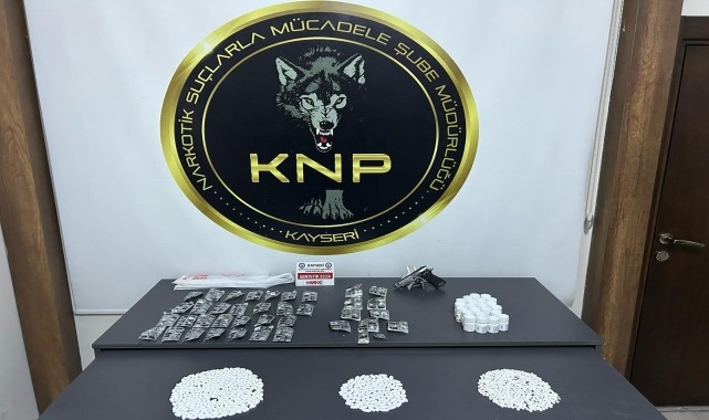 Kayseri&#039;de uyuşturucu operasyonunda 3 zanlı yakalandı