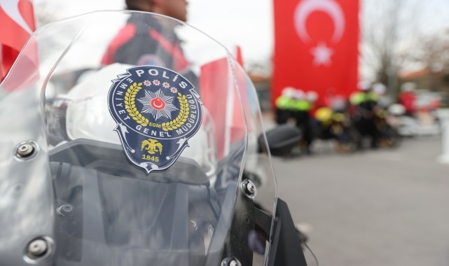 Kayseri Emniyet Müdürlüğüne tahsis edilen 21 araç hizmete alındı