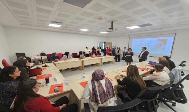 Niğde&#039;de 16 ebe sertifika aldı