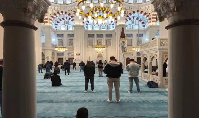 Şarkışla&#039;da öğrenci ve veliler camide buluştu