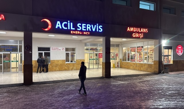 Sivas&#039;ta 53 üniversite öğrencisi gıda zehirlenmesi şüphesiyle hastaneye başvurdu