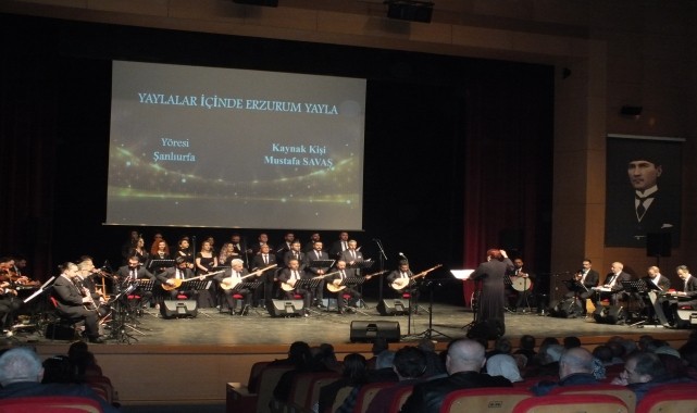 Sivas'ta Devlet THM korosu ses sanatçıları konser verdi