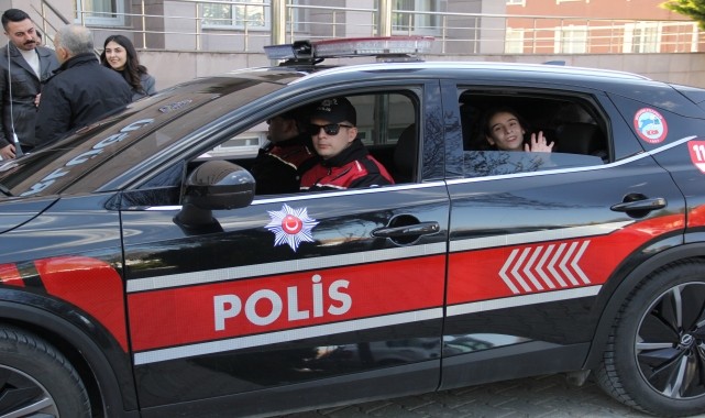 Yozgat&#039;ta özel eğitim öğrencileri İl Emniyet Müdürü Tecimer&#039;i ziyaret etti