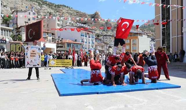 19 Mayıs ruhu Ermenek&#039;te engelleri aştı