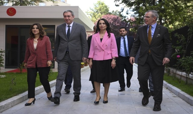 DEM Parti&#039;den Yeniden Refah Partisi&#039;ne ziyaret