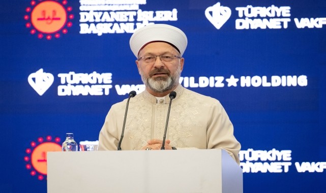Diyanet İşleri Başkanı Erbaş Uluslararası İslam Sanatları Fuarı&#039;nda konuştu:
