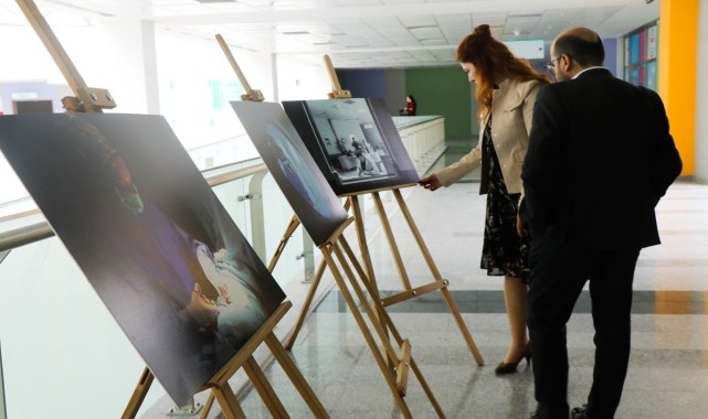 Kayseri&#039;de sağlıkçılar meslektaşlarını fotoğrafladı