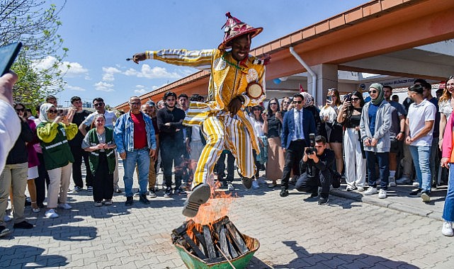 KMÜ&#039;ye bahar geldi