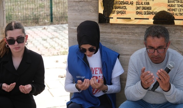 Konya&#039;da 28 yıl önce trafik kazasında hayatını kaybedenler anıldı