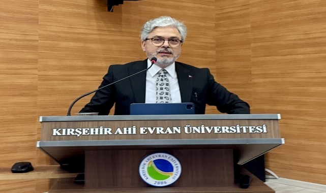 Milli Eğitim Bakan Yardımcısı Yelkenci, Kırşehir&#039;de konferansa katıldı