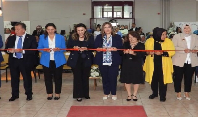 Nallıhan&#039;da halk eğitim sergisi açıldı