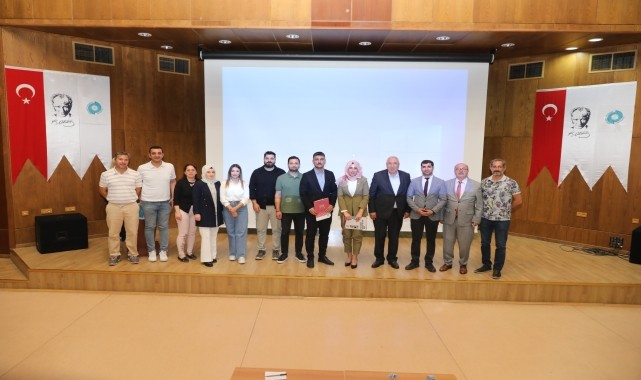 Niğde&#039;de &quot;Göç Hareketlilikleri ve Kültürlerarası İletişim&quot; konferansı verildi