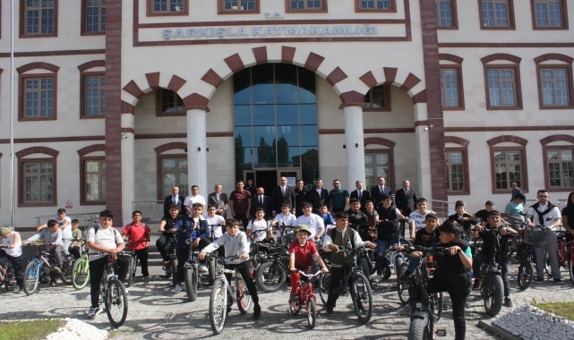 Şarkışla&#039;da bisiklet turu düzenlendi