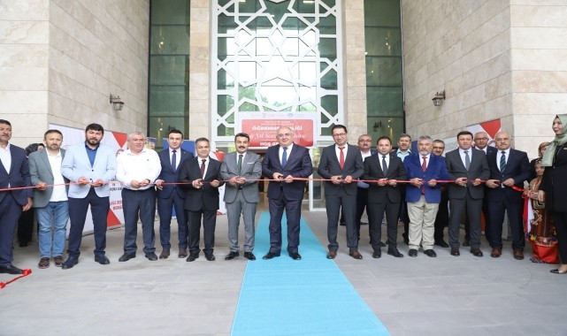 Sivas&#039;ta Yaygın Eğitim Kursları yıl sonu sergisi açıldı