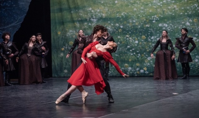 Türk Dünyası Devlet Bale Okulları Festivali, Hacettepe&#039;de sanatseverlerle buluştu