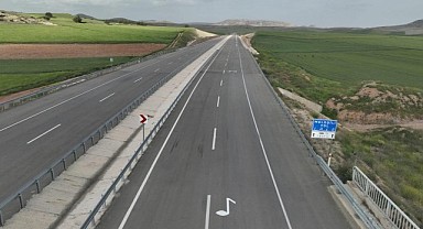 Ulaştırma Bakanlığı’ndan Türkiye’de Bir İlk! Melodili Yol Uygulaması Başladı!  