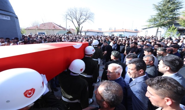 Van&#039;da askeri aracın devrilmesiyle vefat eden asker, Aksaray&#039;da son yolculuğuna uğurlandı