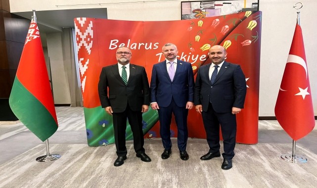 AK Parti İl Başkanı Albayrak, Belarus Cumhuriyeti Bağımsızlık Günü resepsiyonuna katıldı