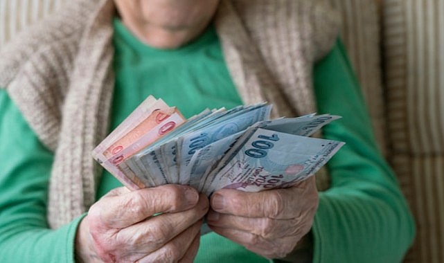 Bakanlığın Para Yardımları Bugün Saat 18.00’den Sonra Hesaplarda! 