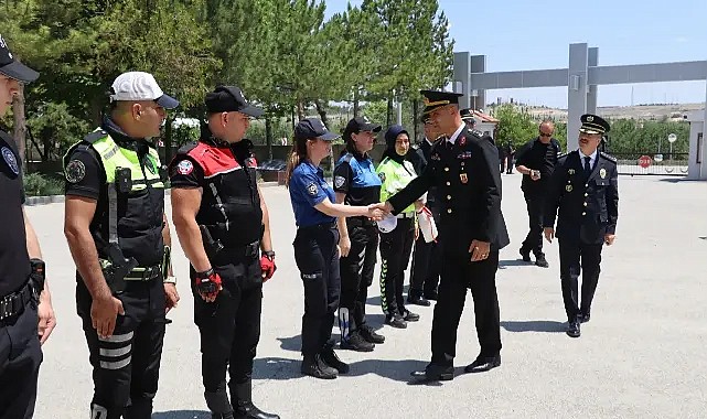 &quot;Göz Bebeğimiz&quot; Jandarma&#039;ya duygu dolu ziyaretler