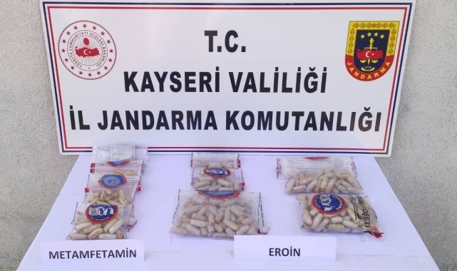 Kayseri&#039;de mide ve bağırsaklarında uyuşturucu bulunan 3 zanlı tutuklandı