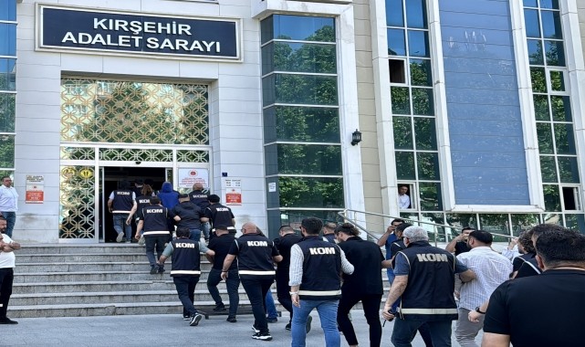 Kırşehir&#039;de yağma, tefecilik ve dolandırıcılık iddiasıyla 9 zanlı yakalandı