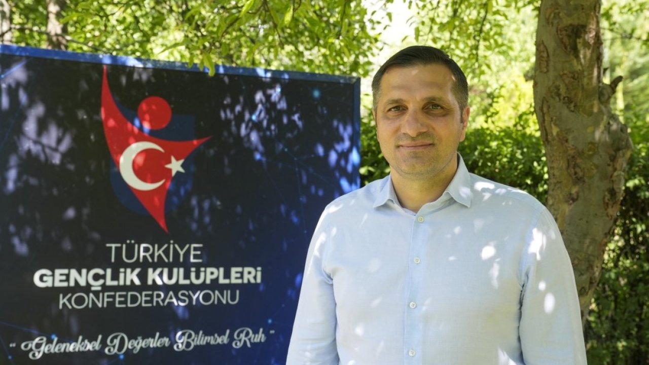 GENÇKONFED anketine göre halkın yüzde 53,5&#039;i AB üyeliğinin Türkiye&#039;ye ekonomik katkı sağlayacağını düşünüyor