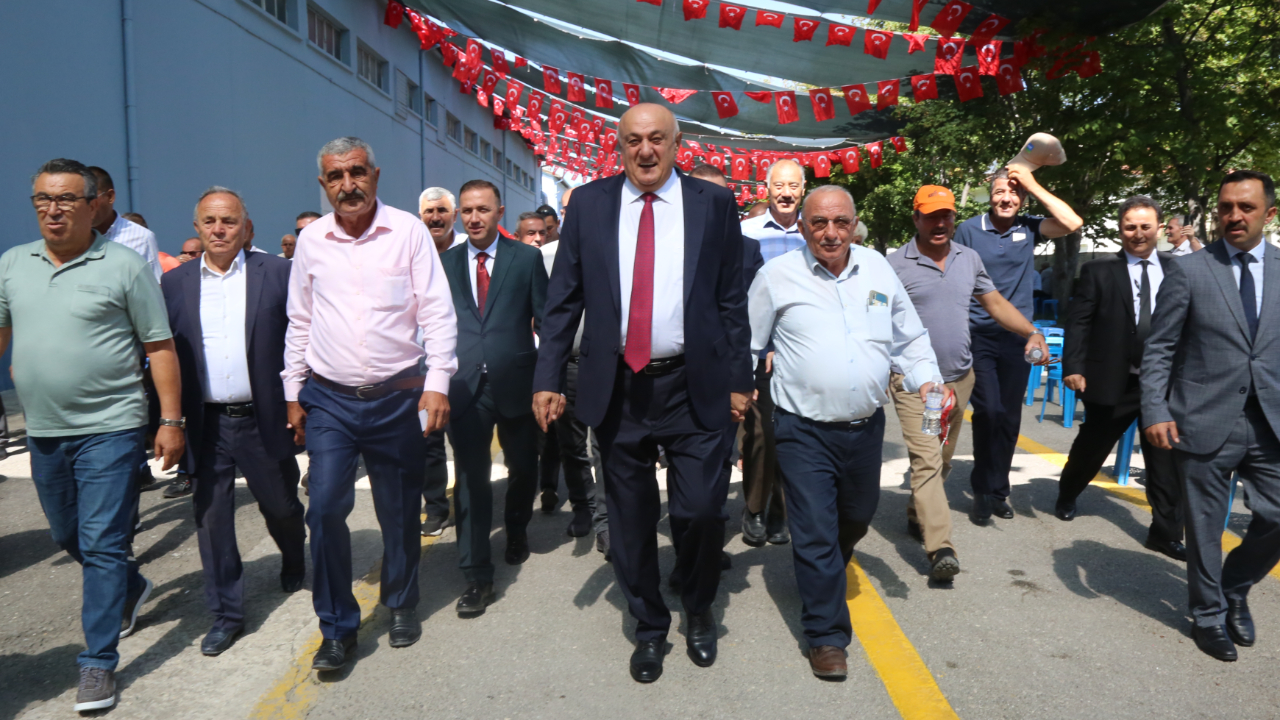 Erkoyuncu: &quot;Emin adımlarla büyüyoruz&quot;