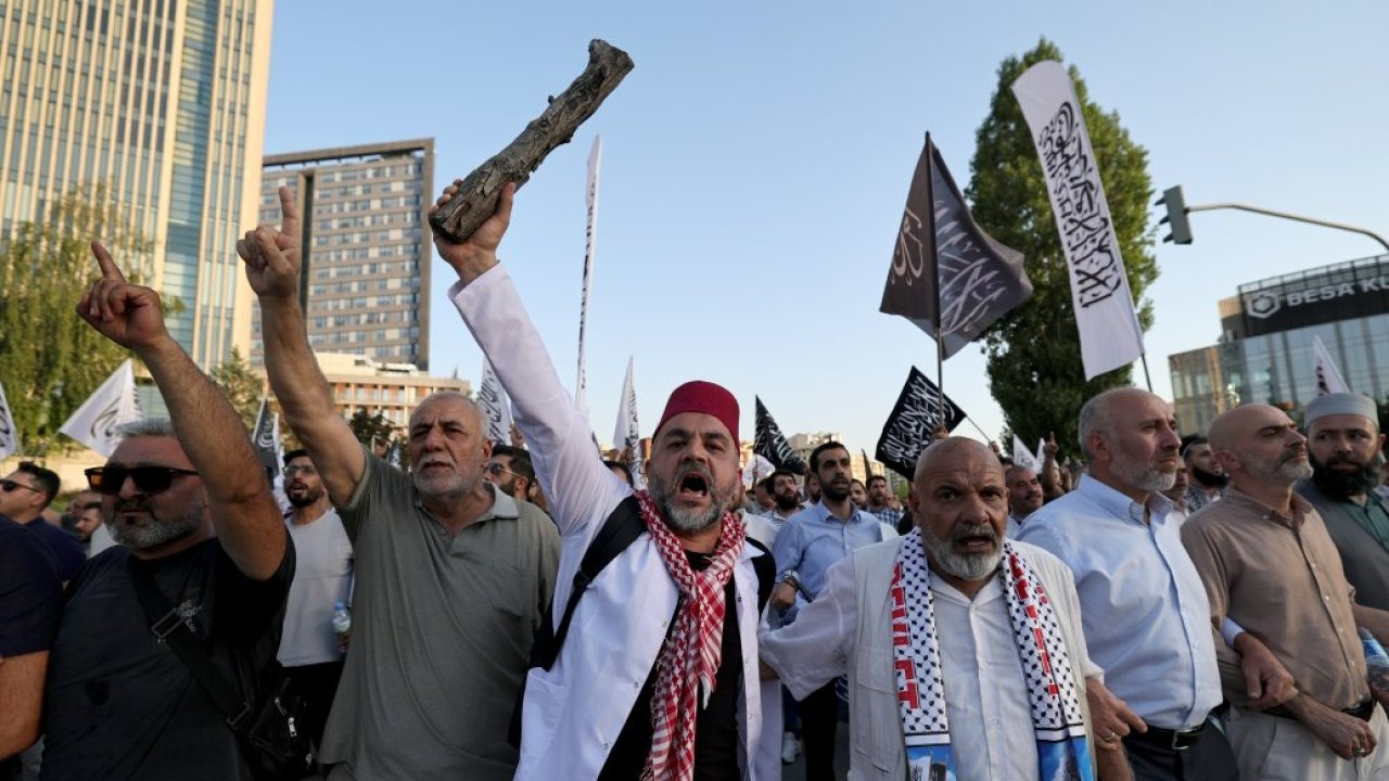 Başkentte, İsrail&#039;in Gazze&#039;ye yönelik saldırıları protesto edildi