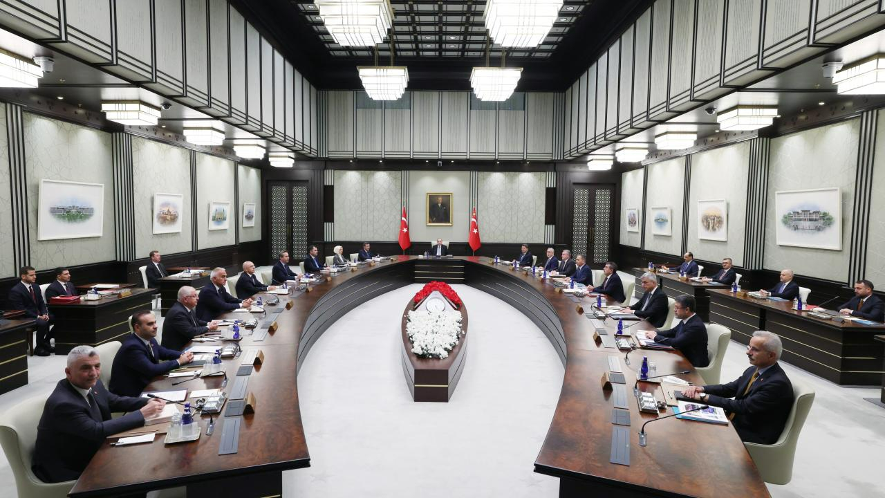 Kabine &#039;Terörsüz Türkiye&#039; gündemiyle toplanıyor