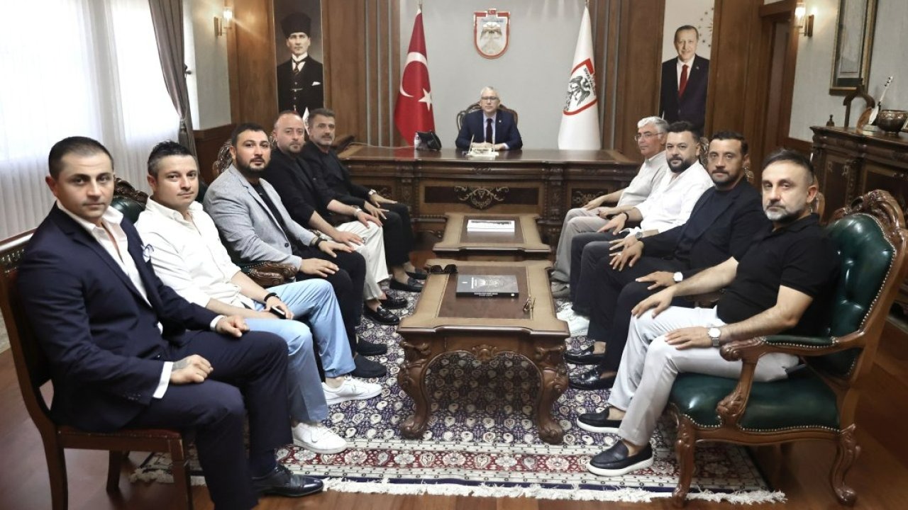 Sivasspor, yönetimi Vali Şimşek&#039;i ziyaret etti