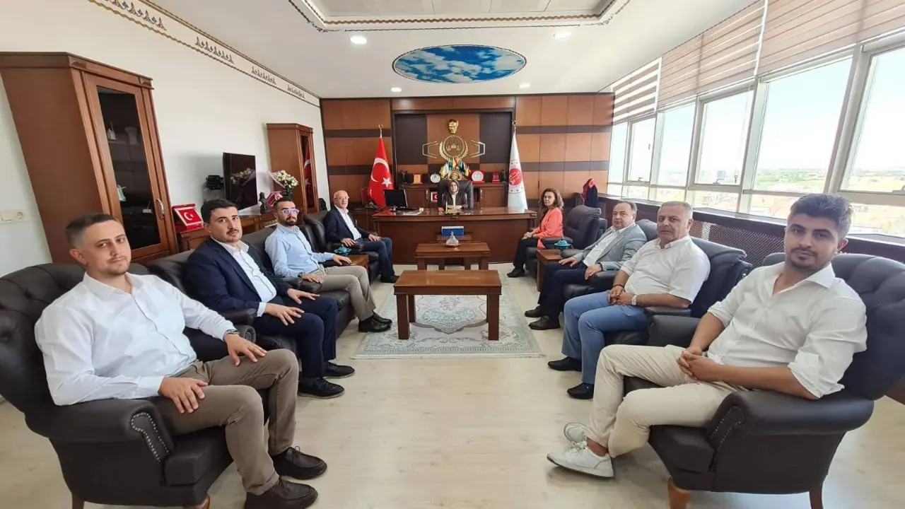 AK Parti'den Başsavcı Ünver'e ziyaret