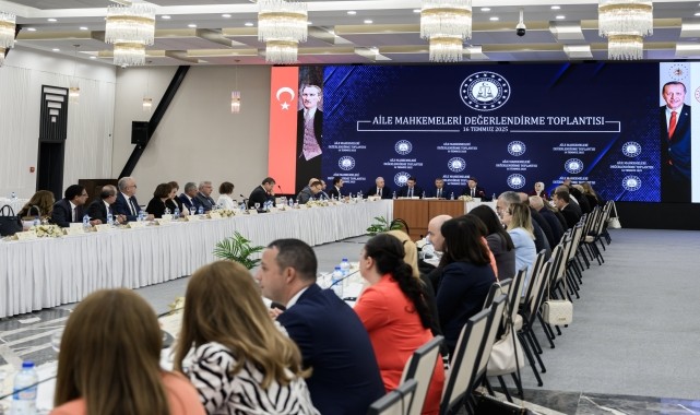 Adalet Bakanı Tunç başkanlığında &quot;Aile Mahkemeleri Değerlendirme Toplantısı&quot; düzenlendi: