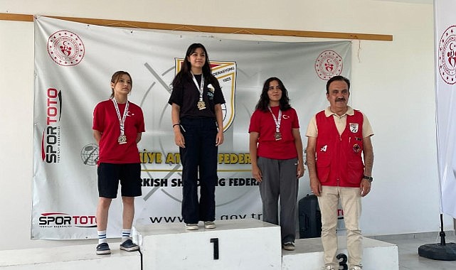 Atıcılıkta Karaman rüzgarı esti