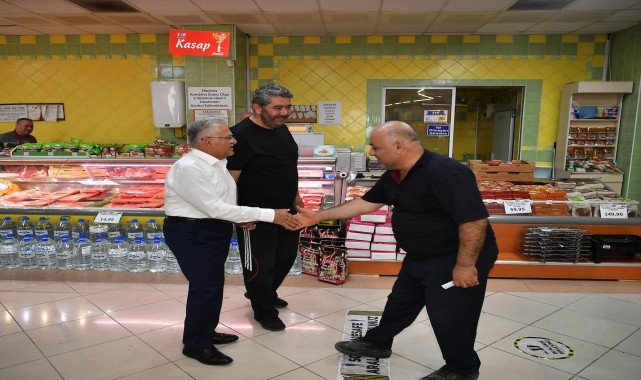 Büyükşehir Belediye Başkanı Büyükkılıç, Talas ilçesinde esnafı ziyaret etti