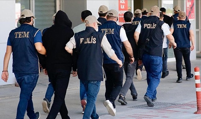 Karaman dahil FETÖ operasyonu!