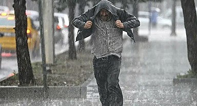 Meteoroloji Uyardı: Ülke Genelinde Sağanak Yağış Etkili Olacak! 