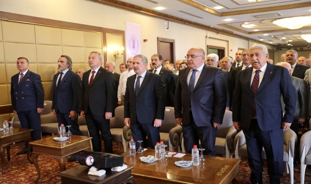 Sivas&#039;ta Esnaf ve Sanatkarlar Meslek Kuruluşları Bölge Toplantısı düzenlendi