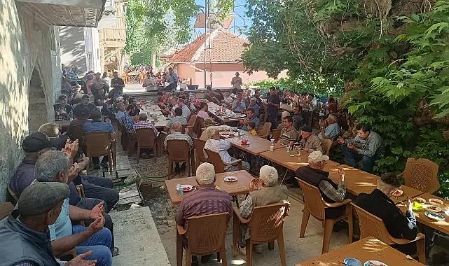 Yukarıçağlar köyü şehidini unutmadı