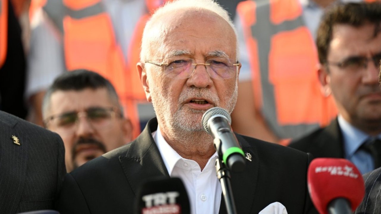 AK Parti Genel Başkanvekili Elitaş, Kayseri&#039;de hızlı tren şantiyesinde konuştu: