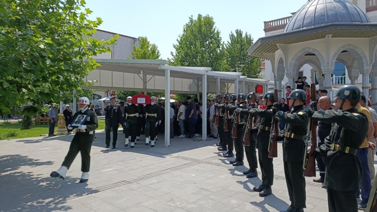 Kıbrıs gazisi son yolculuğuna uğurlandı