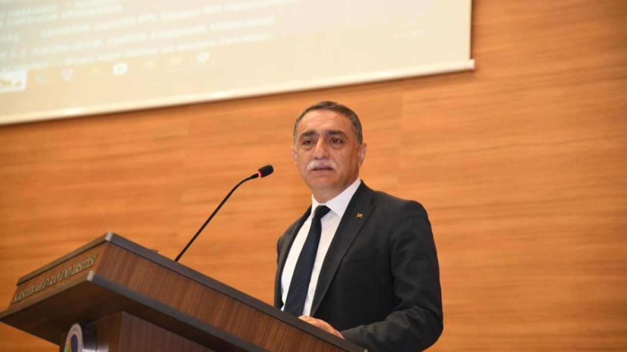 KAEÜ Rektörü Karahocagil, YKS&#039;yi kazanan öğrencileri Kırşehir&#039;e davet etti