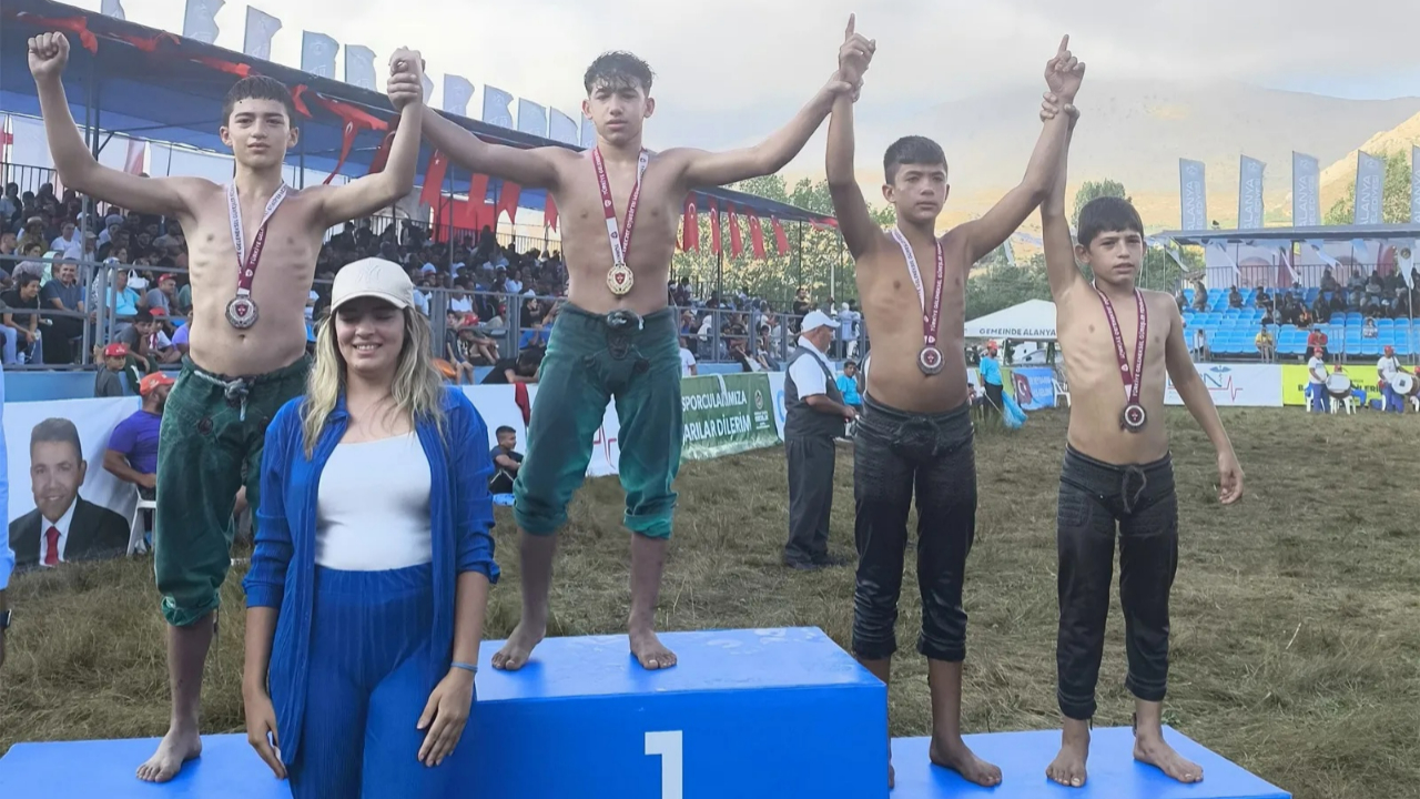 Karamanlı güreşçiler Gökbel&#039;i fethetti