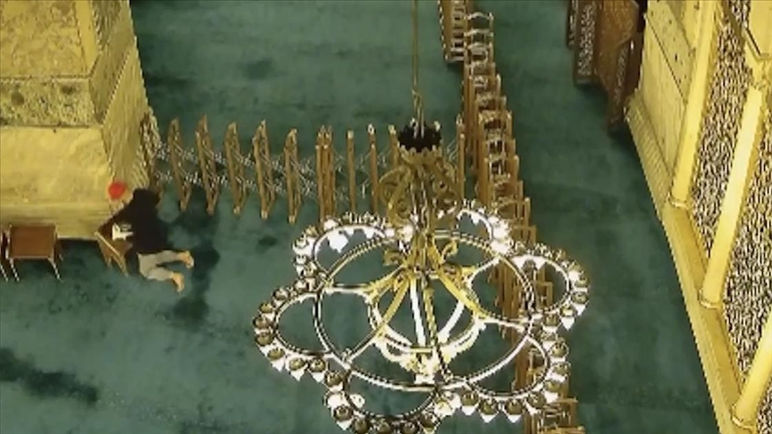 Ayasofya&#039;da yangın çıkaran şüpheli tutuklandı