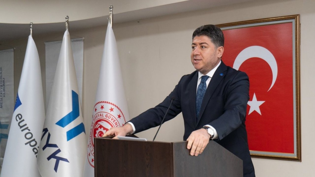 Mesleki Yeterlilik Kurumu Başkanlığına Aşkın Tören seçildi