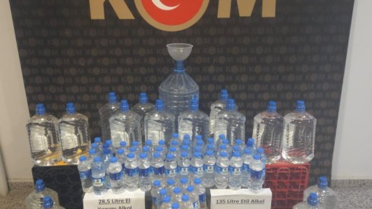 Sivas&#039;ta 163,5 litre sahte içki ele geçirildi