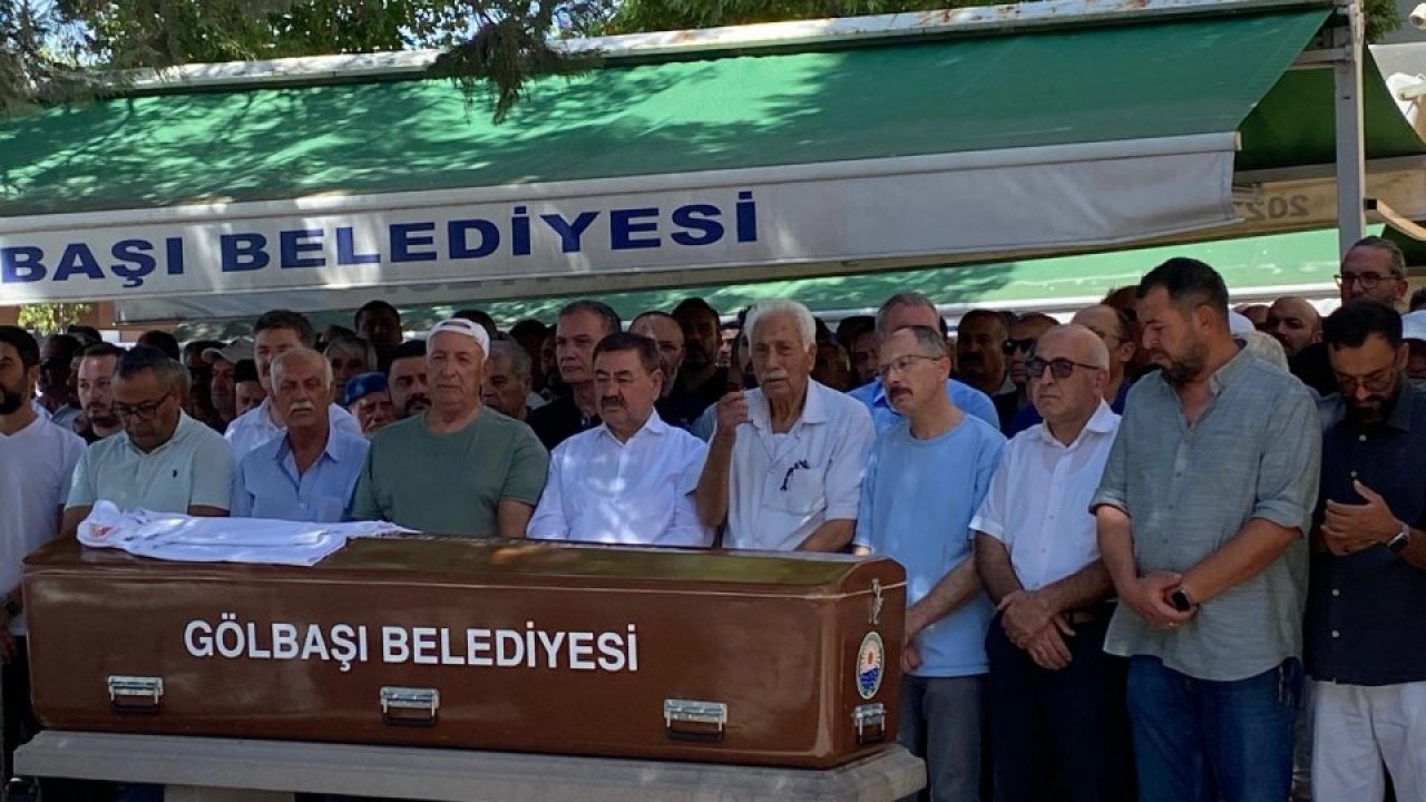 Yumurta kabuğu oyma sanatçısı Hamit Hayran, Gölbaşı&#039;nda son yolculuğuna uğurlandı